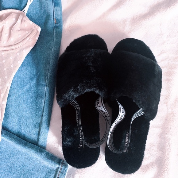 Koolaburra by UGG faux fur slides - Picture 7 of 13